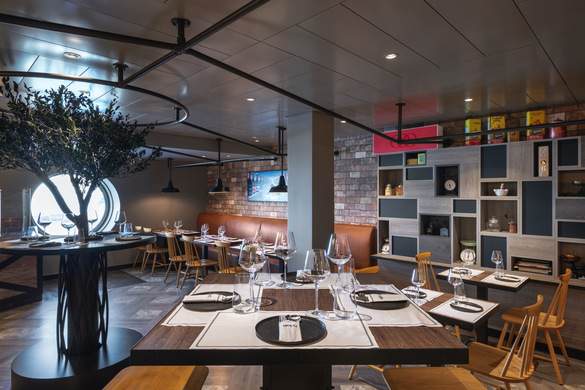 MSC Cruises, MSC Bellissima, HOLA! Tapas Bar 6, Copyrights - MSC Rights, Ivan Sarfatti.jpg